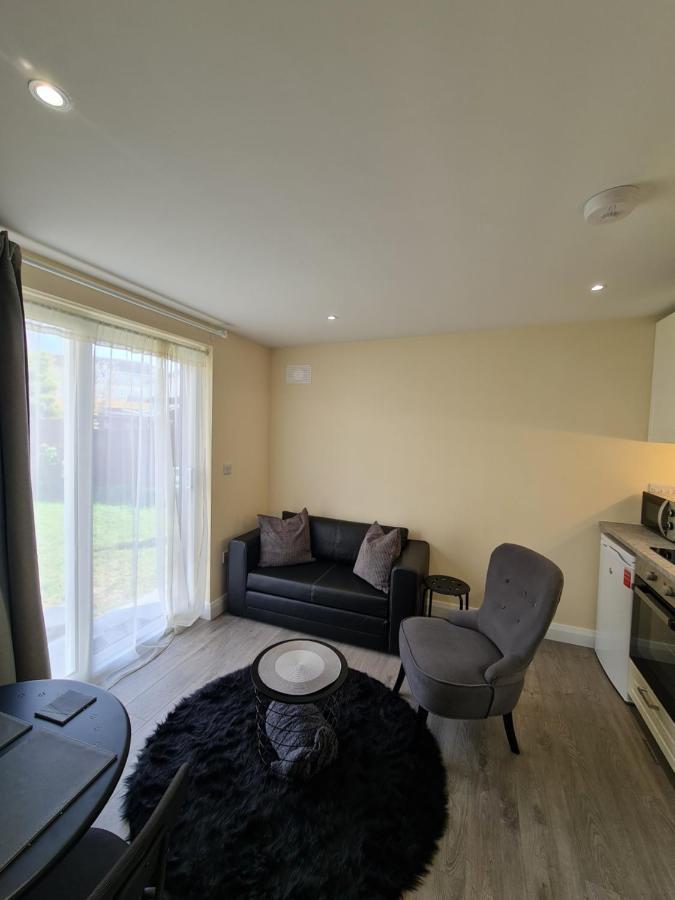 Cosy Self Contained Space Near Dublin Airport Buitenkant foto