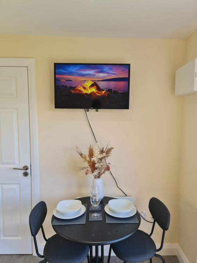 Cosy Self Contained Space Near Dublin Airport Buitenkant foto